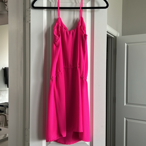 Hot pink dress - Picture 2 of 2